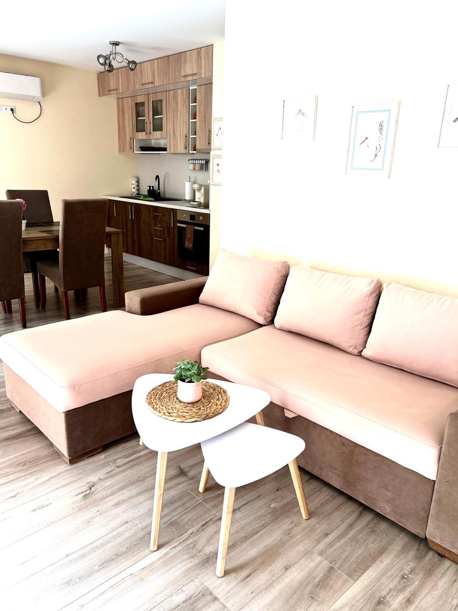 франческа Apartment Warna