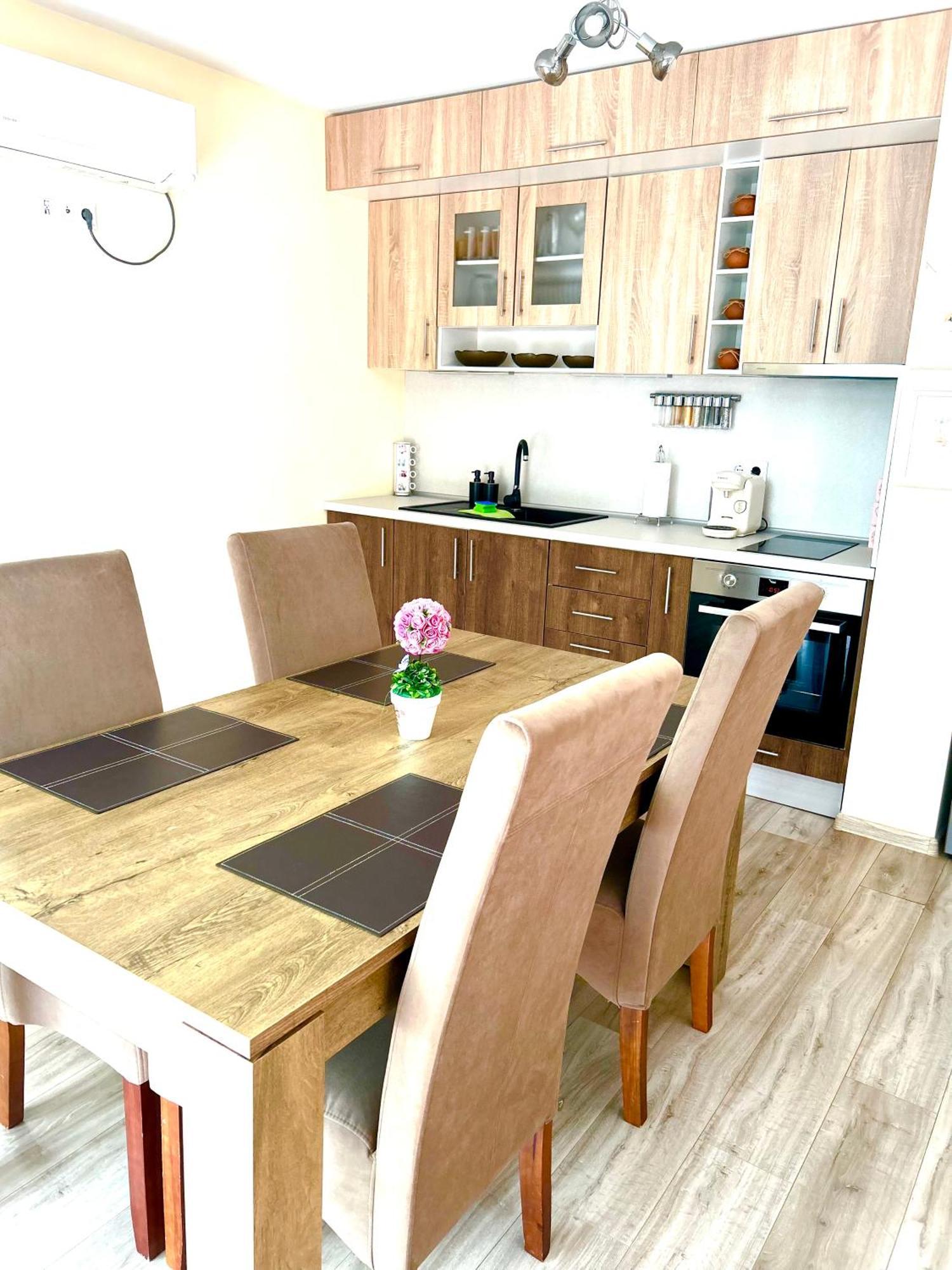 Apartment франческа Warna