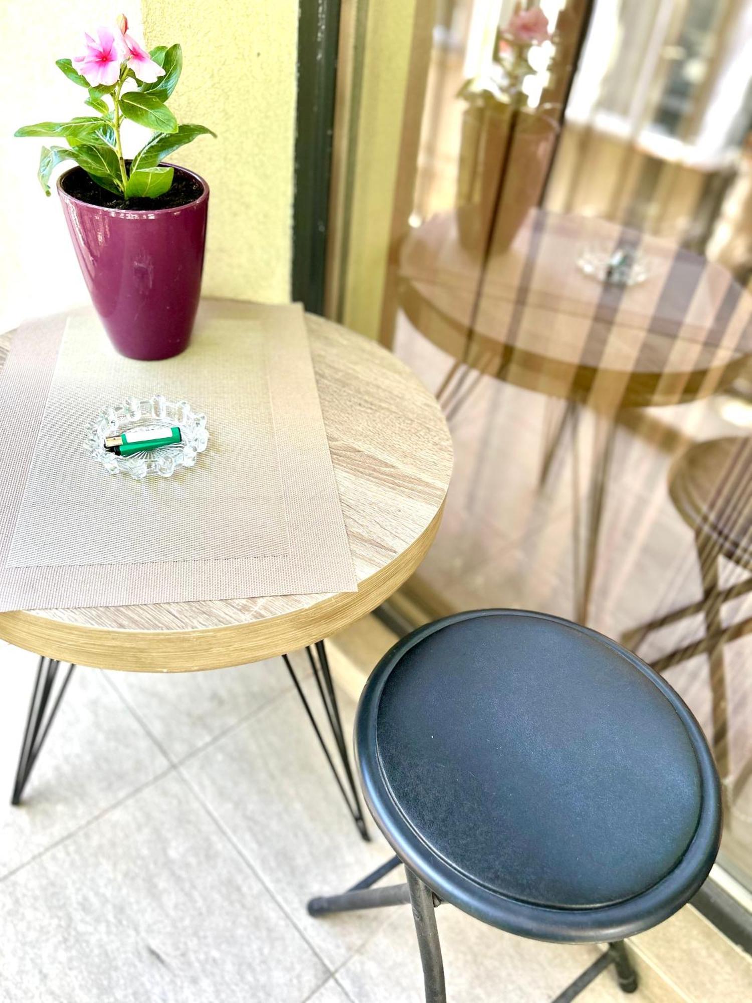 франческа Apartment Warna